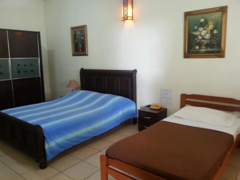 Seaside Travellers Inn 2