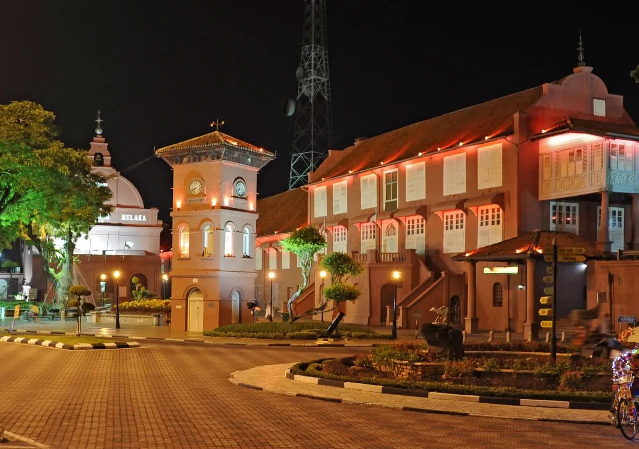 Hallmark Express Hotel 5