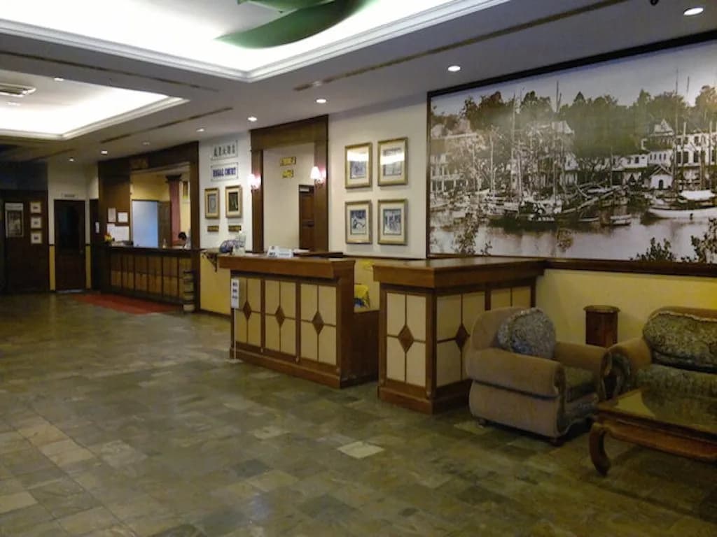 Regal Court Hotel 5