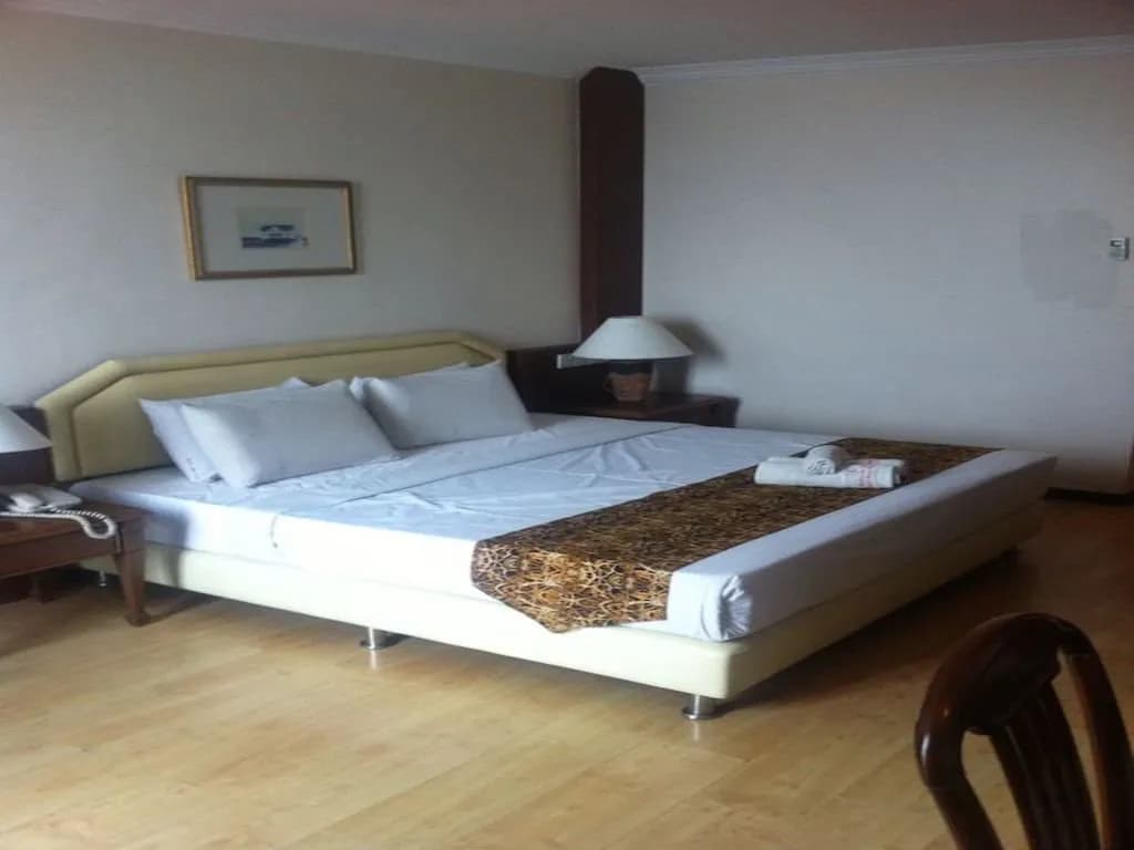 Regal Court Hotel 2