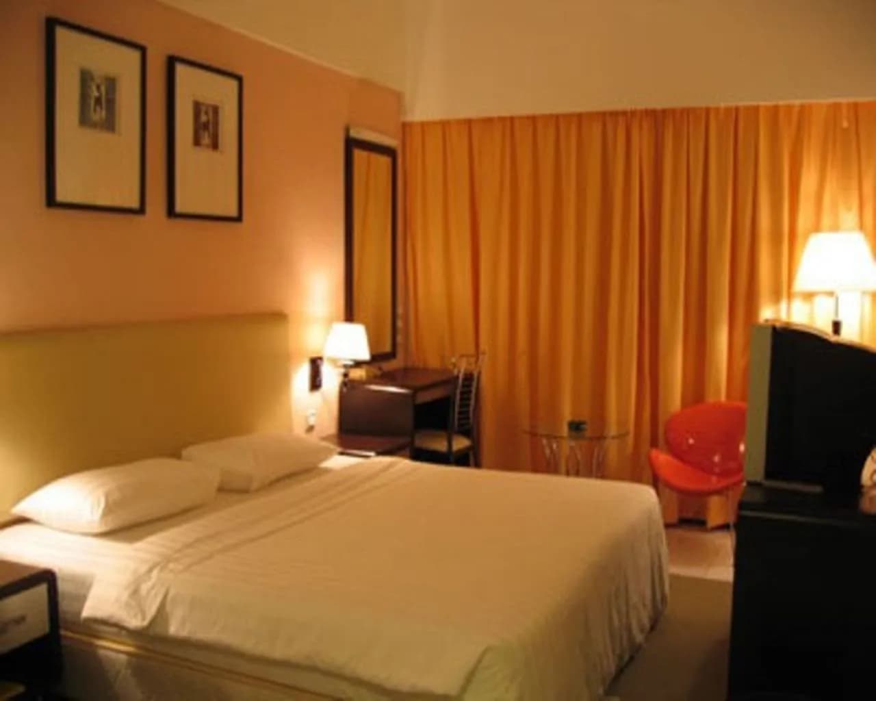 Ritz Garden 2