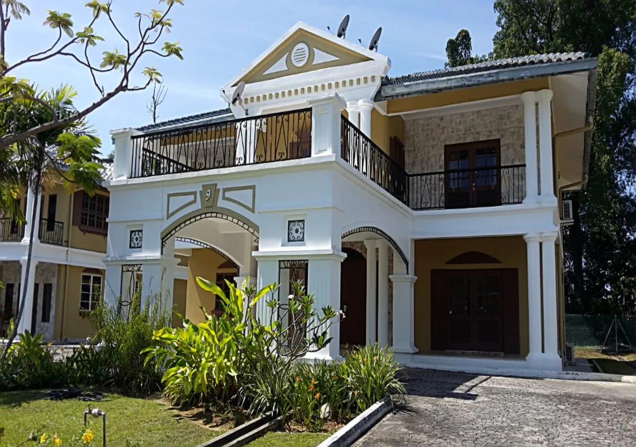 Tiara Labuan 4