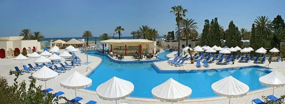 Royal Lido Resort & Spa 4