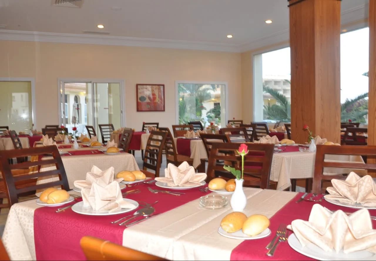 Marina Palace 4
