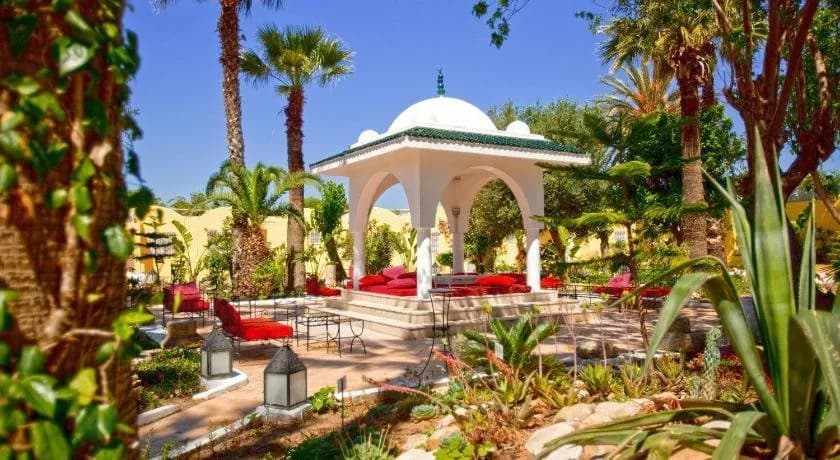 Samira Club 4