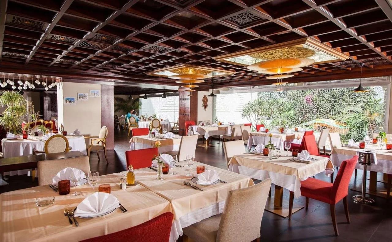 Golden Tulip El Mechtel 3