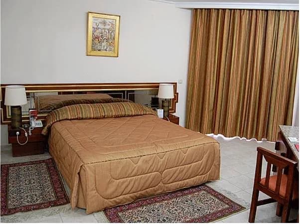 Diplomat Hotel