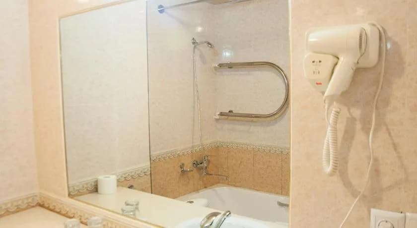 Golden Valley Hotel 2