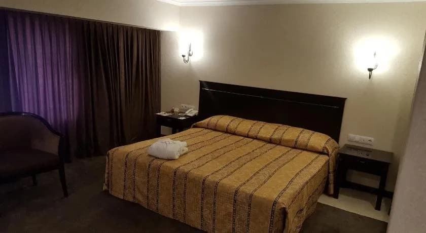 Grand Mir Hotel 3