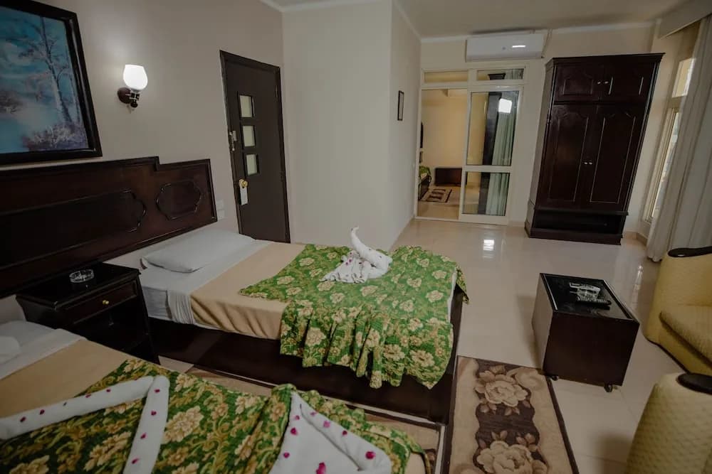 Sand Beach Resort 4