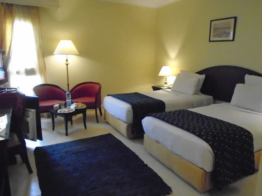 Grand Pyramids Hotel 5