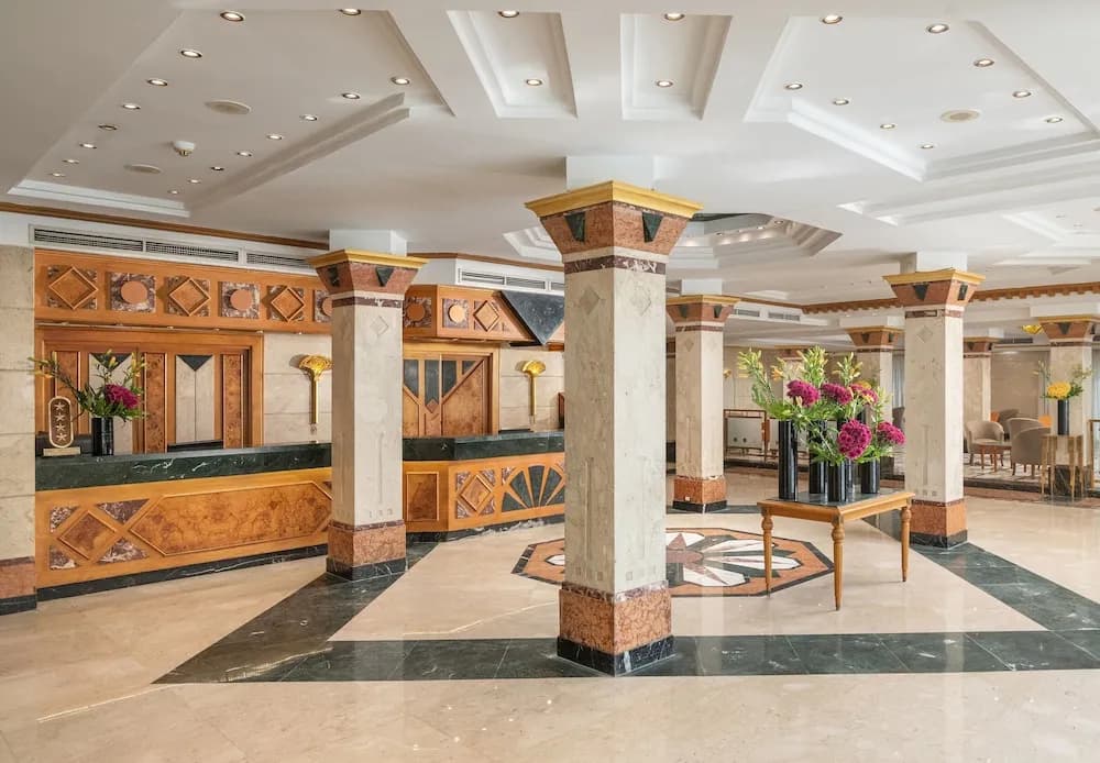 JAZ Pyramids Resort 2