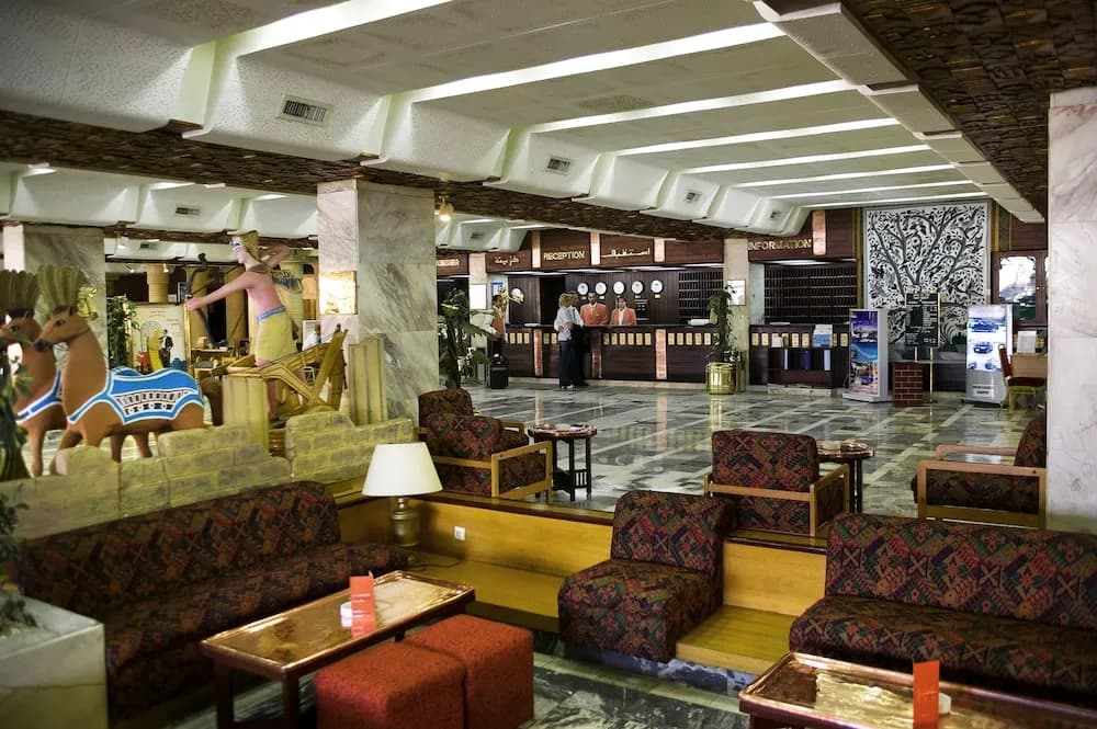 Aracan Eatabe Luxor Hotel 3