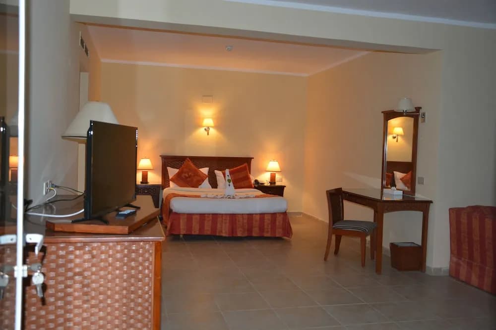 Le Mirage New Tiran 5