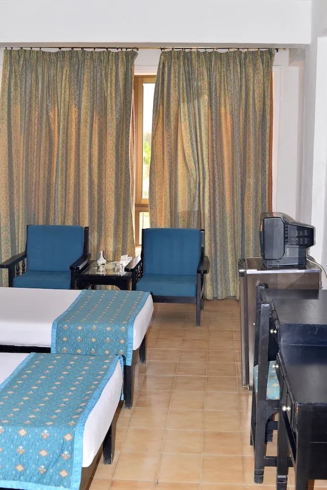 Eagles Paradise Abu Soma Resort 4