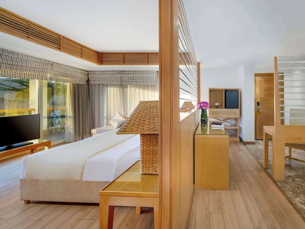 Mövenpick Resort Aswan 5