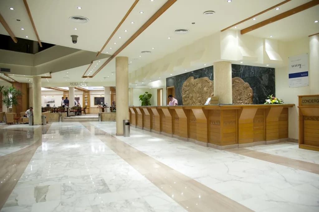 Invidia Coral Beach Tiran 2