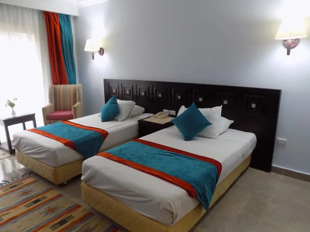 Turquoise Beach Hotel  5