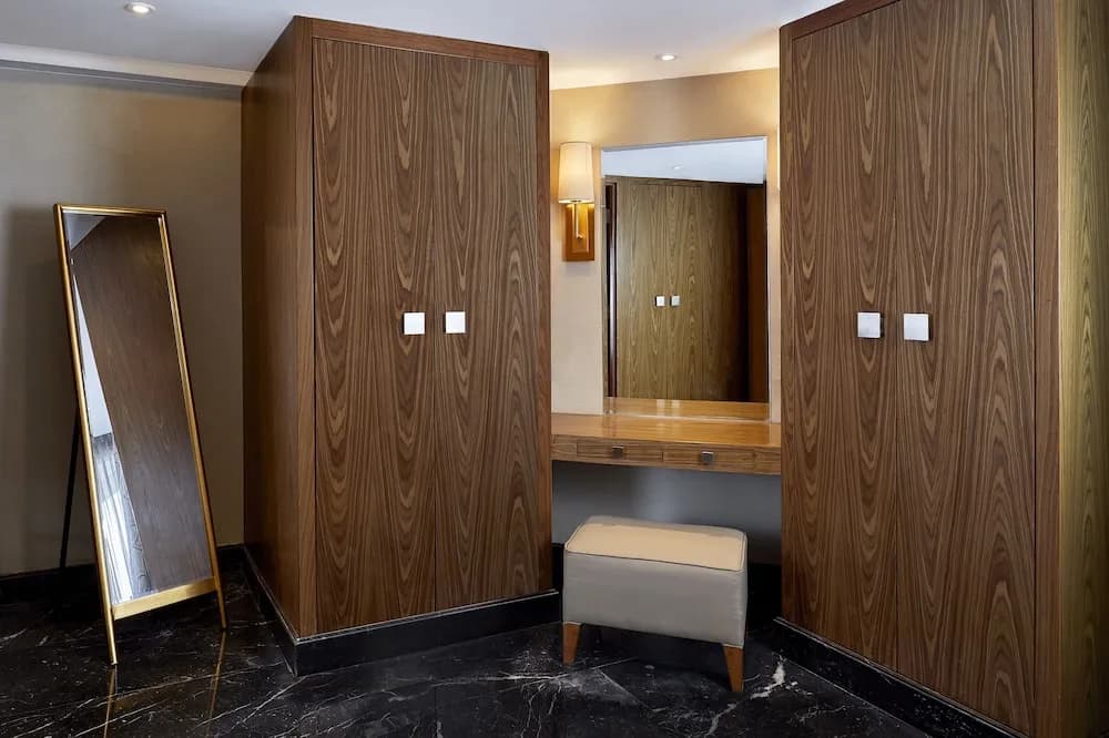 Ramses Hilton 2