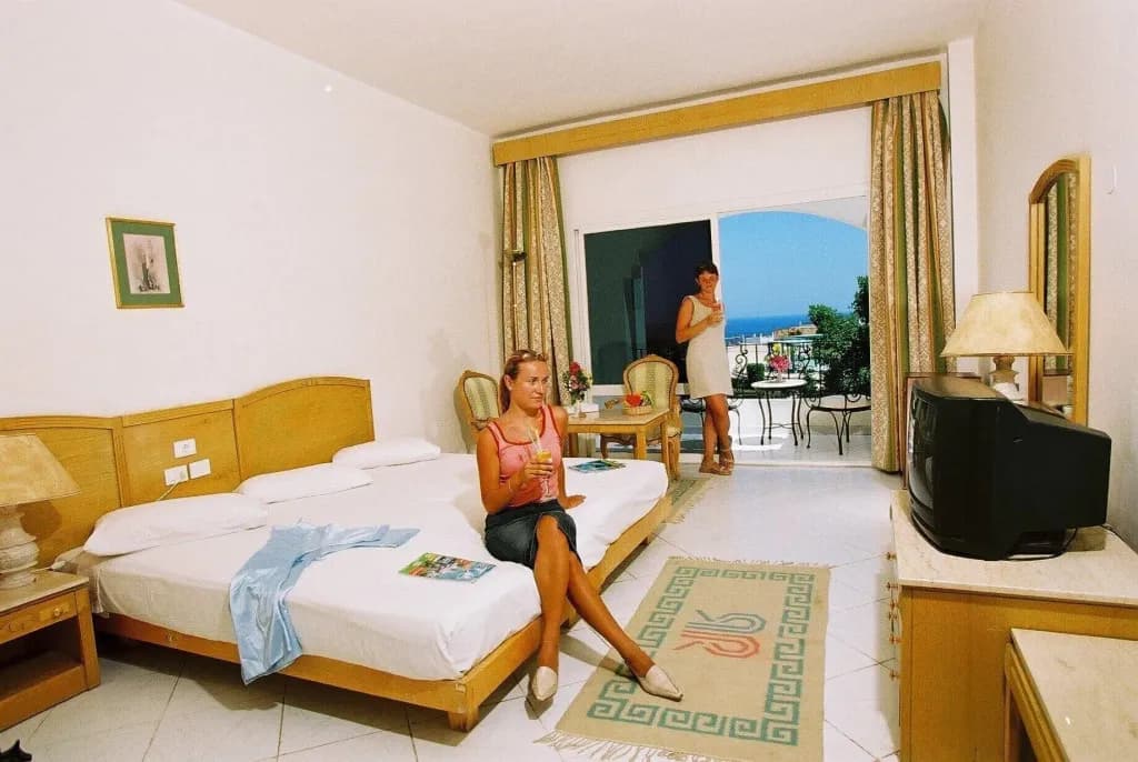 Royal Paradise Resort 4