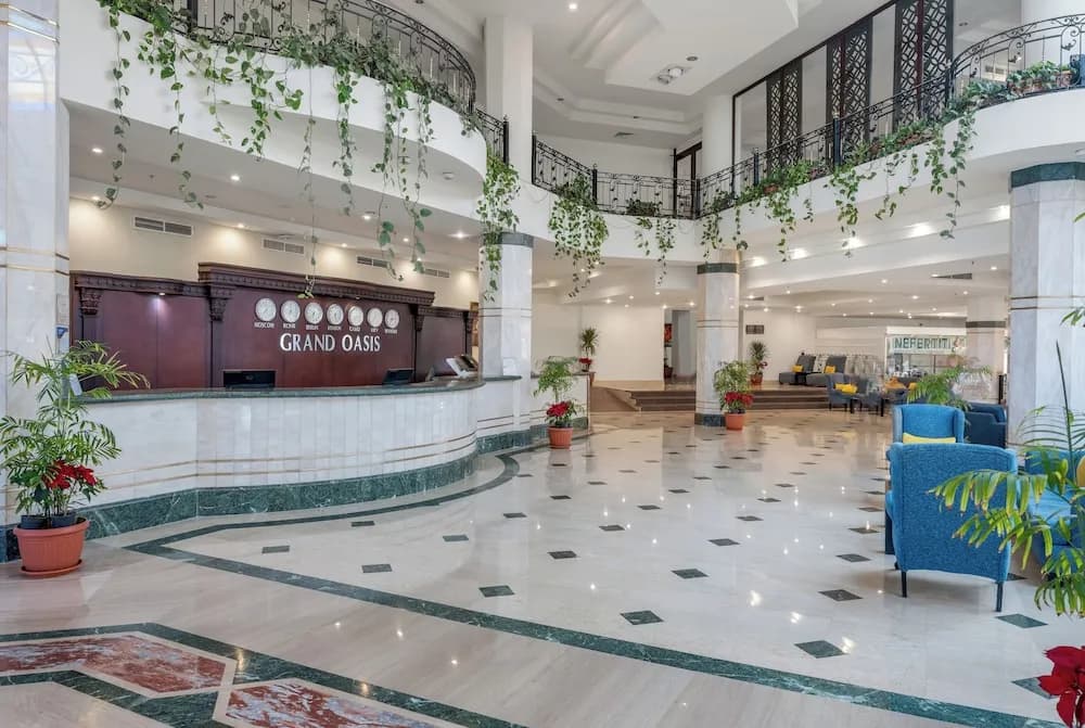 Grand Oasis Resort 4