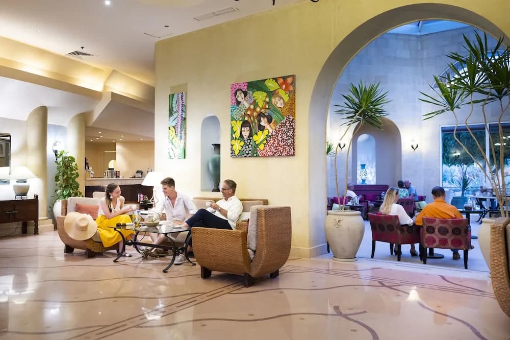 Three Corners Ocean View Hotel 3