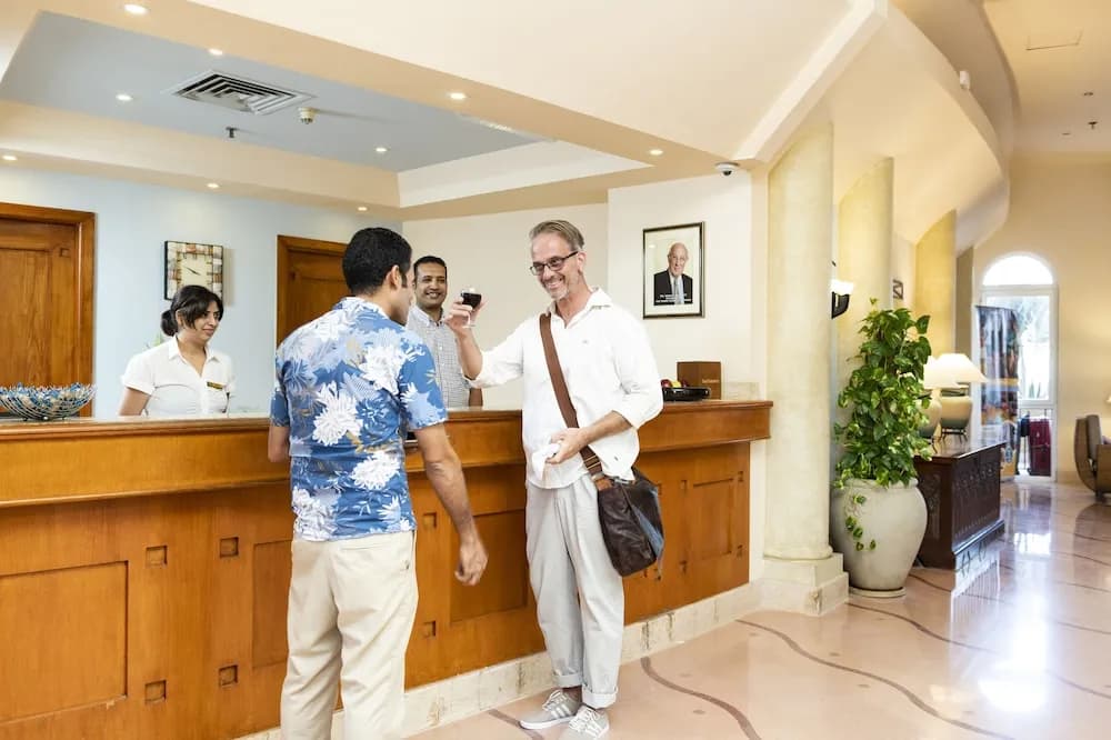 Three Corners Ocean View Hotel 4