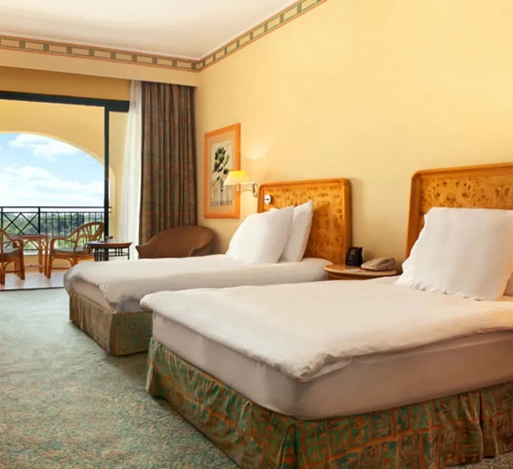 Hilton Pyramids Golf Resort 5