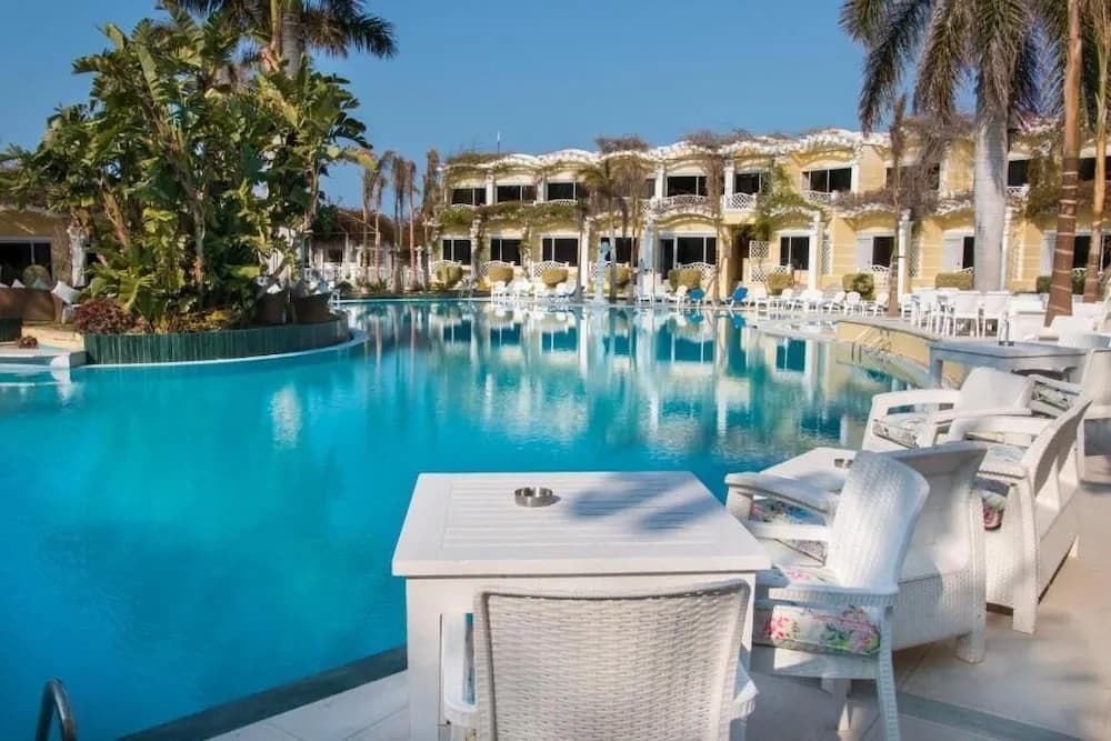 Paradise Inn Beach Resort