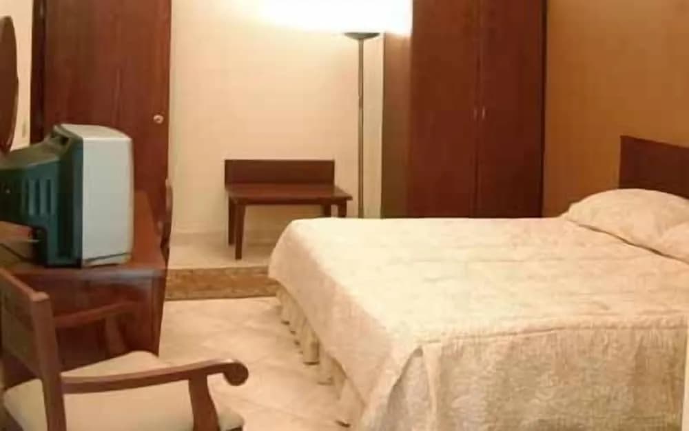 Golden Carven Hotel 3