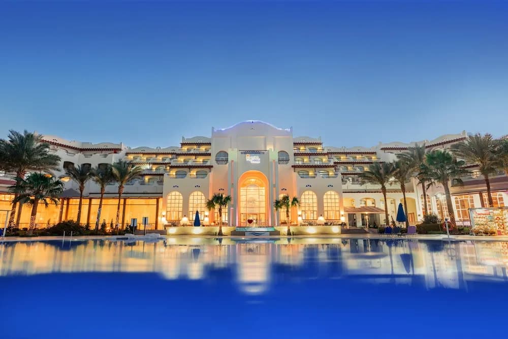 Royal Lagoons Aqua Park Resort & Spa