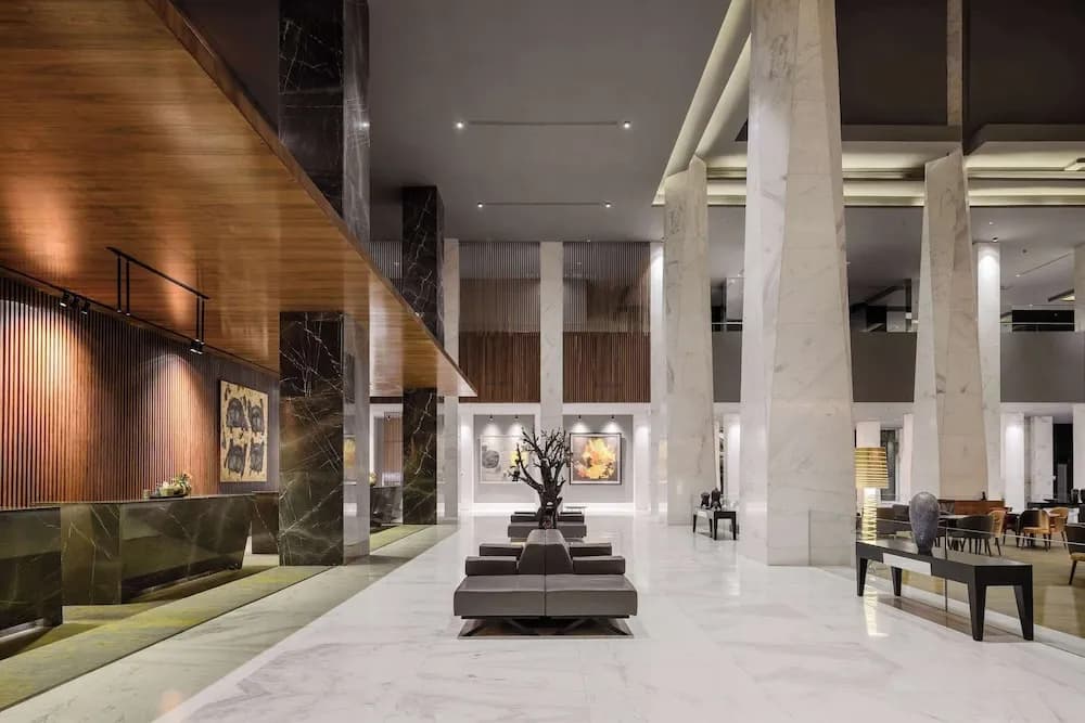 Dusit Thani LakeView Cairo 5