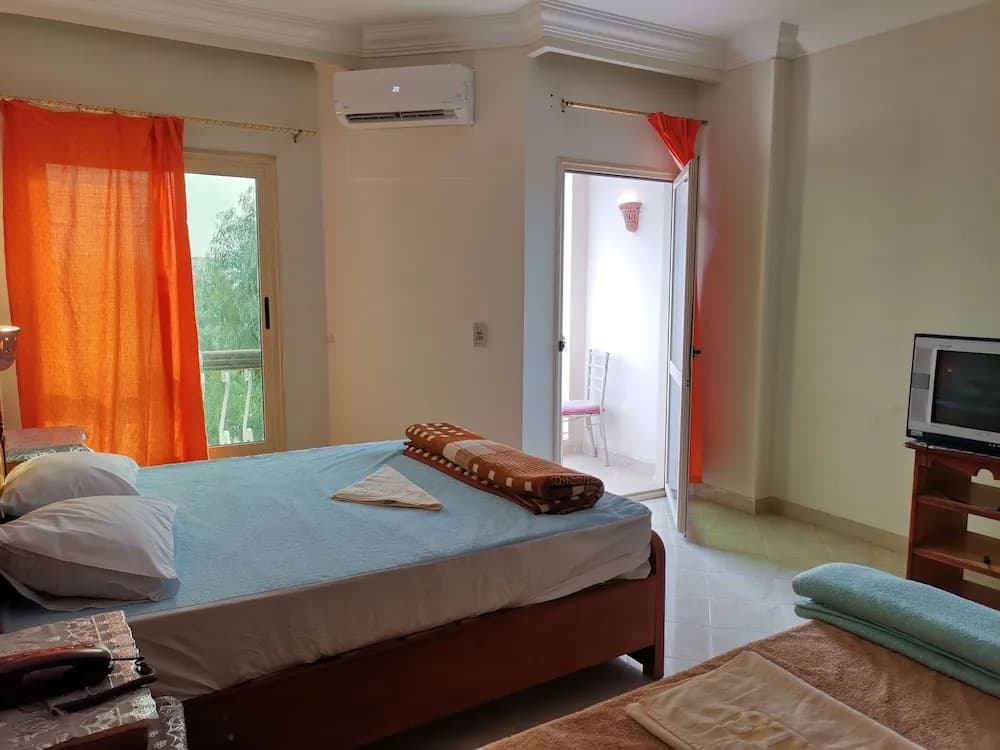 Golden Rose Hotel 5