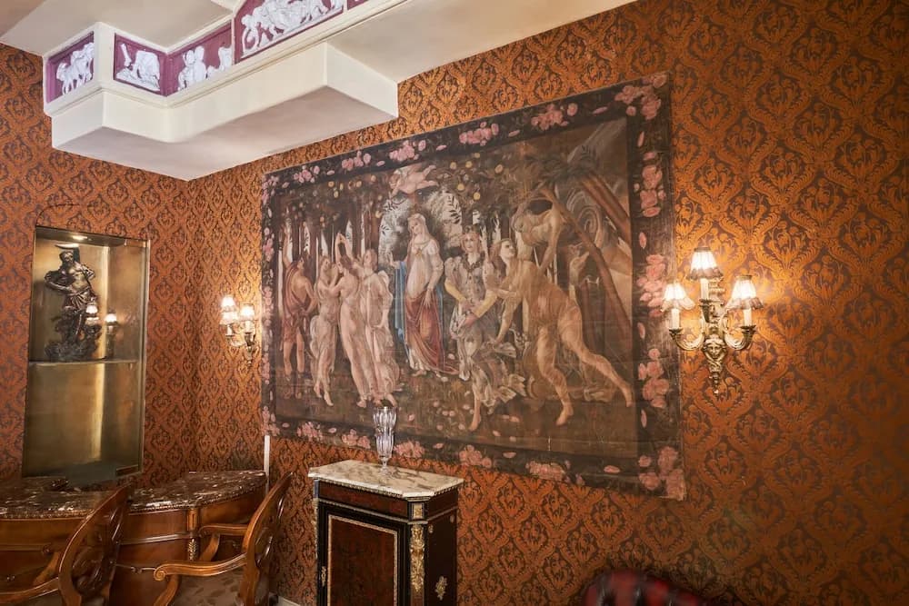 Paradise Inn Le Metropole Hotel 5