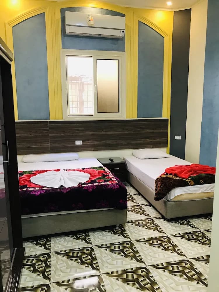 Emerald Hotel 5