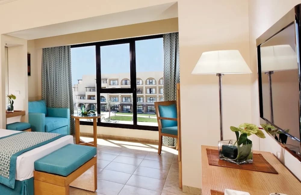 Mövenpick Waterpark Resort & Spa Soma Bay 3