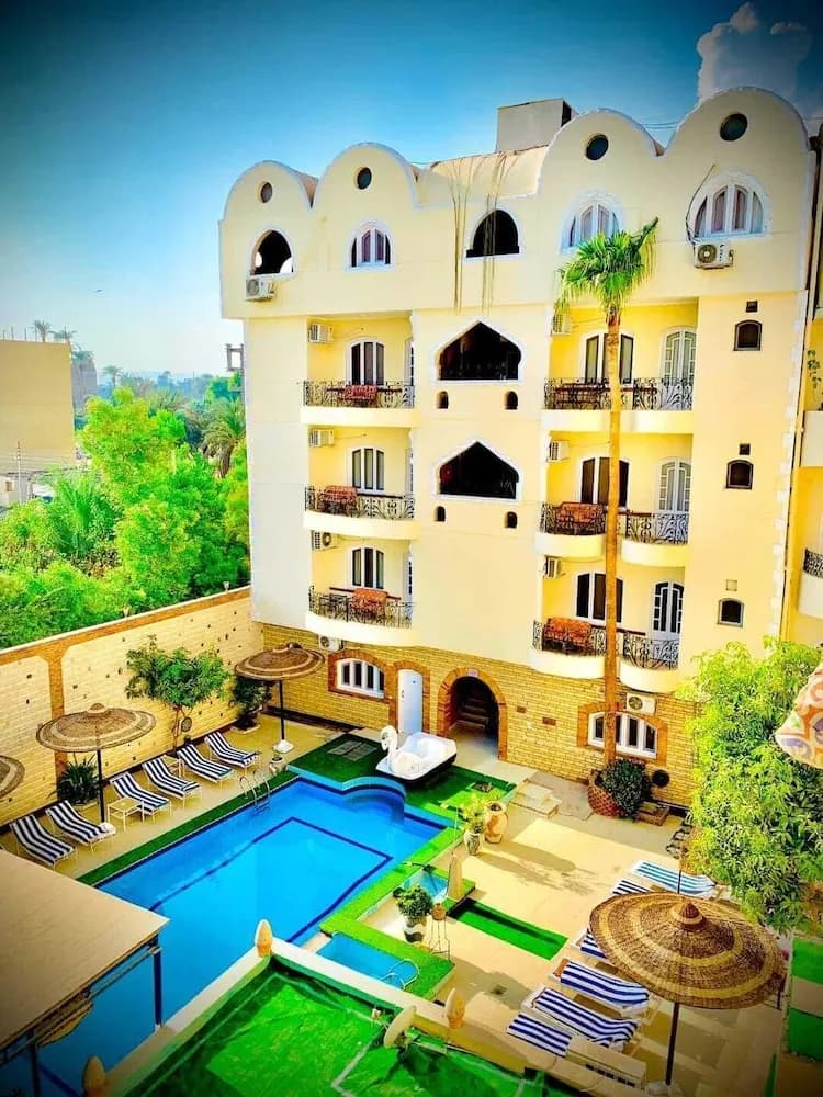 Nile Valley Hotel Restaurant
