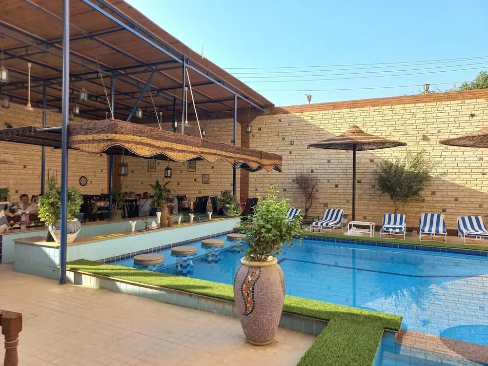 Nile Valley Hotel Restaurant 5