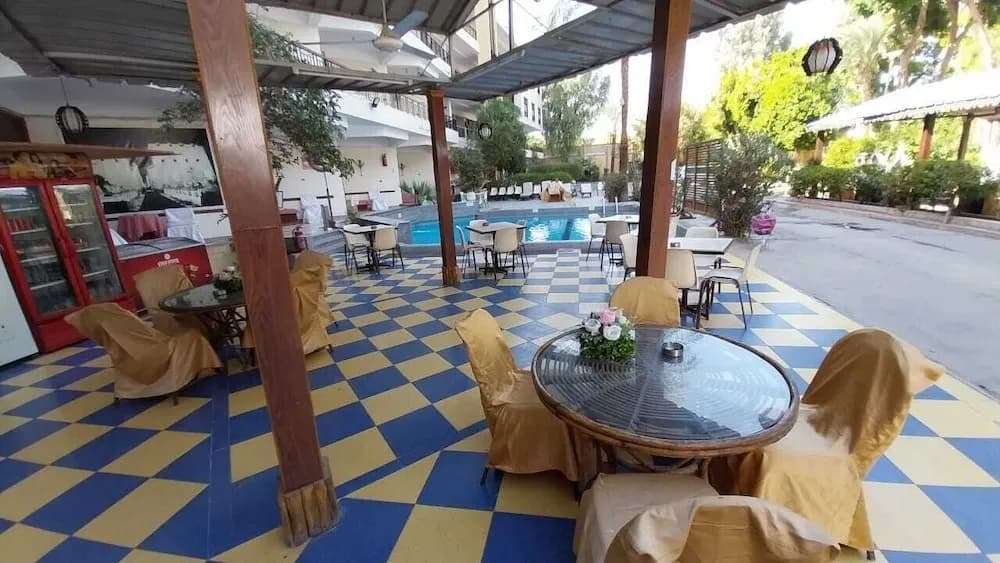 Rezeiky Hotel & Camping Luxor 4