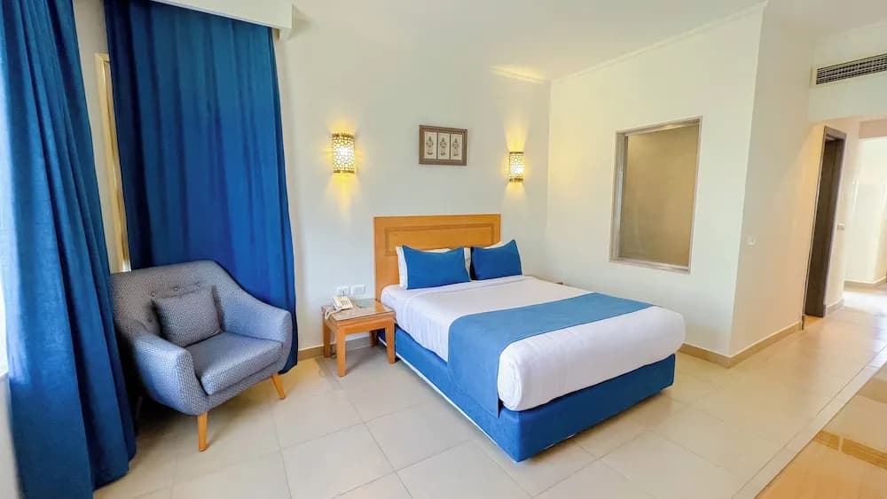 Club Reef Resort 5
