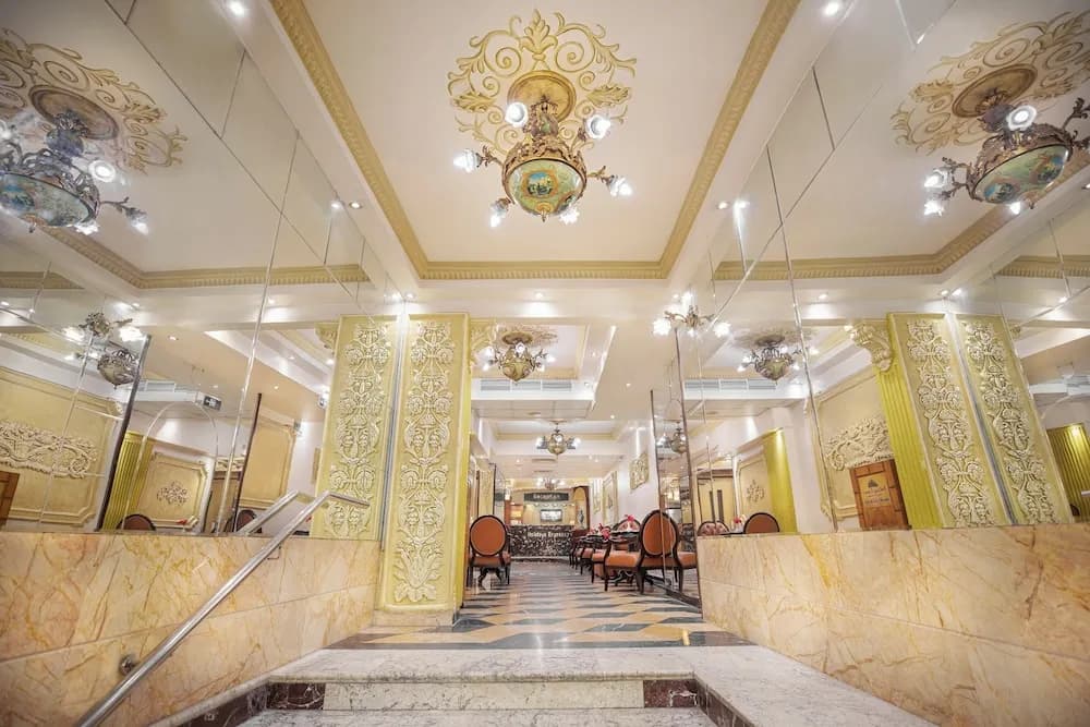 Holidays Express Hotel & Terrace 3