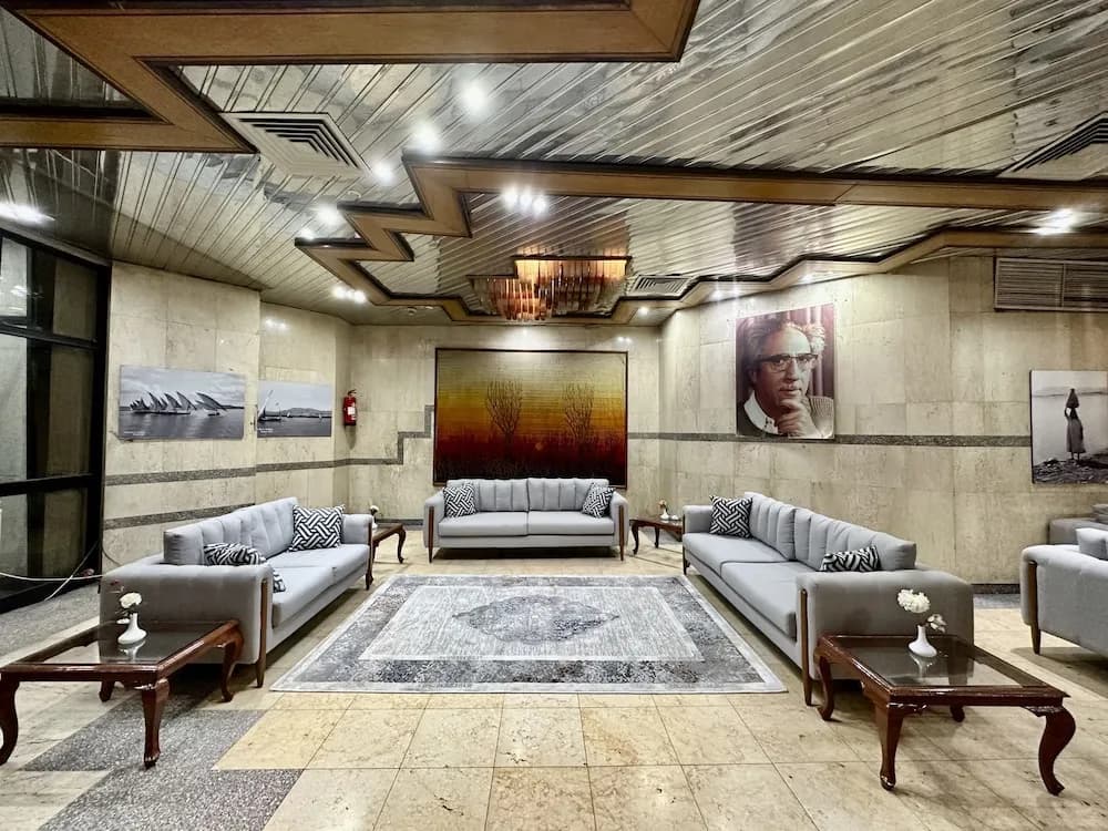 Gaddis Hotel 5