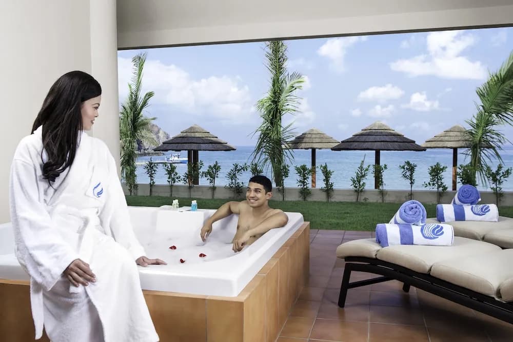 Oceanic Khorfakkan Resort & Spa 5
