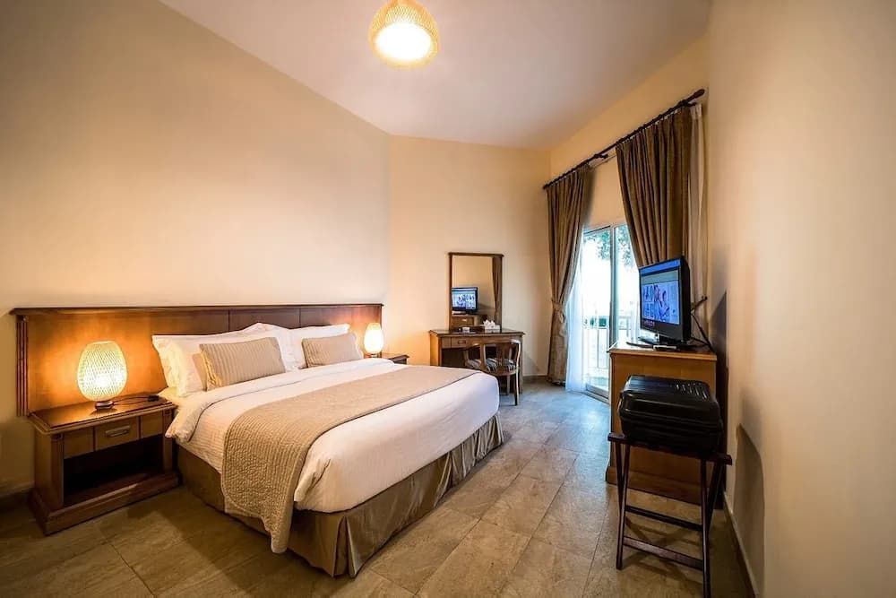 Umm Al Quwain Beach Hotel 5