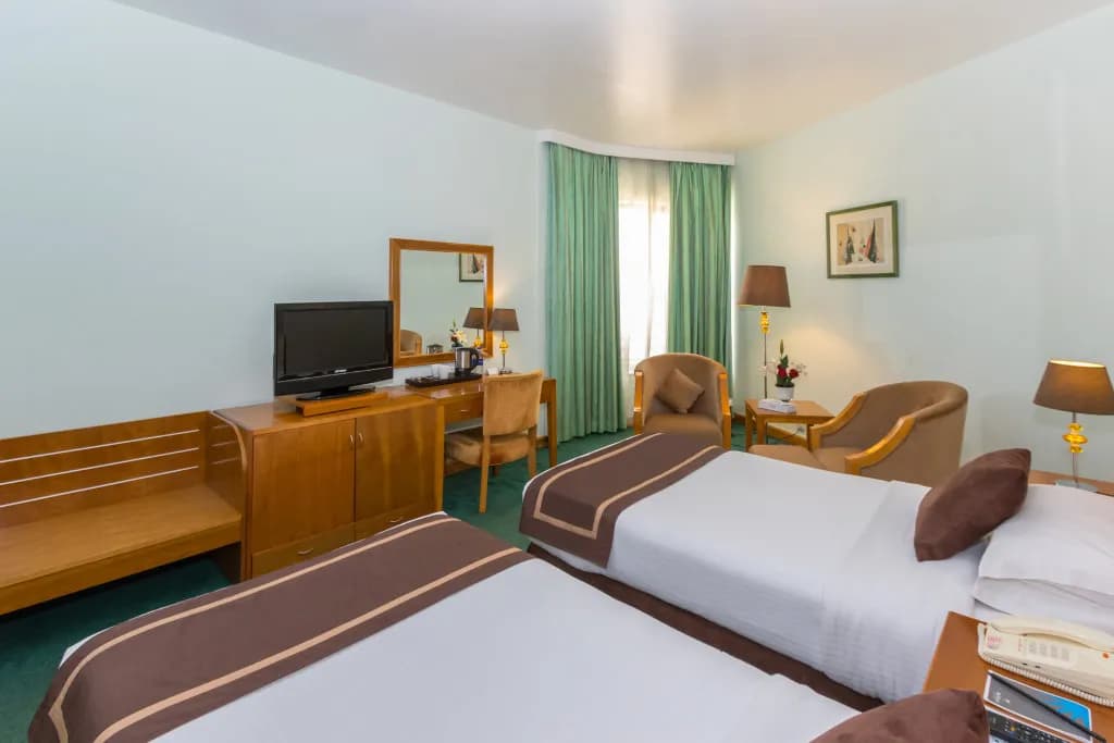 BM Beach Hotel 3