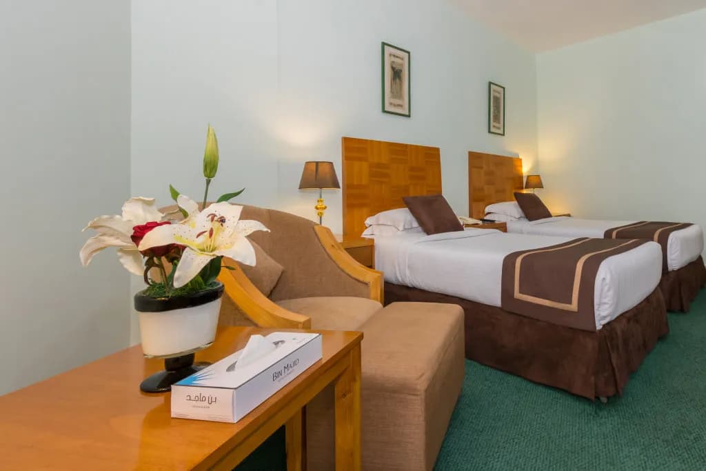BM Beach Hotel 4