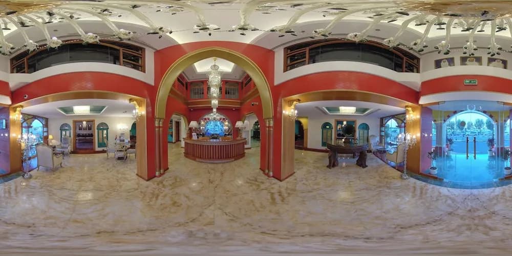 Riviera Hotel 5