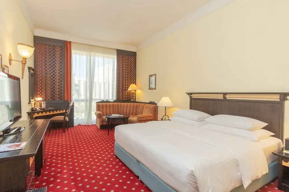 Millennium Airport Hotel Dubai 5