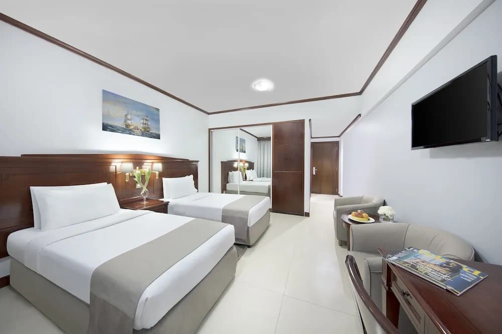 Admiral Plaza Hotel 4