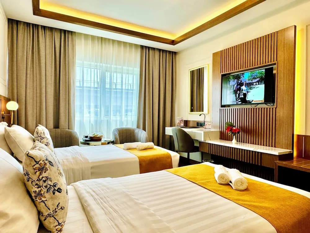 Fortune Plaza Hotel 3